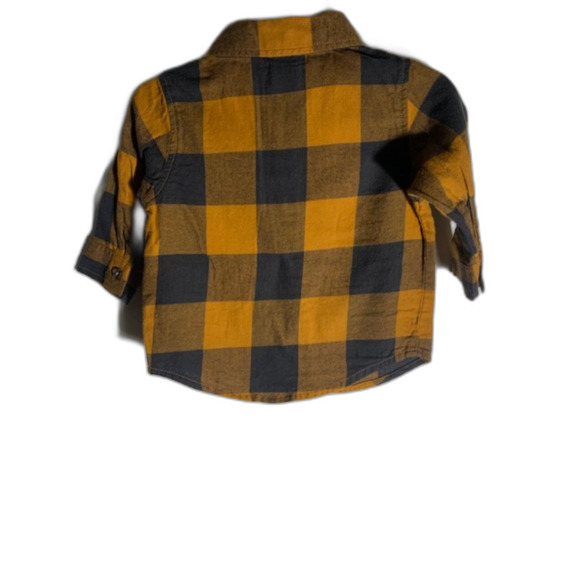 Old Navy Bundle 2 Piece Shirt/Pants & 2 Button Up/Down 0/6 Months - Picture 15 of 15